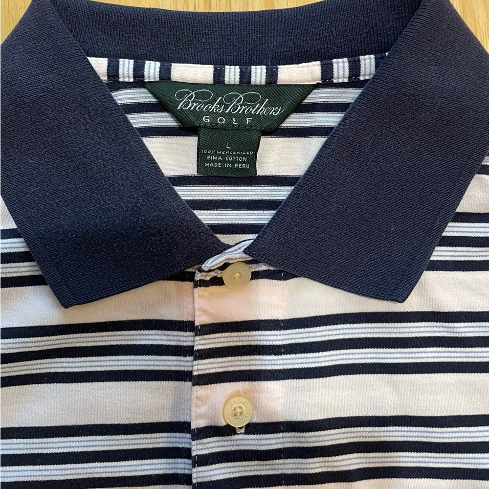 Brooks Brothers Golf Shirt – Pale Pink with Blue Stripes – Size Large
